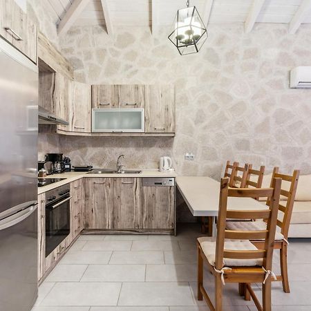 Milos Paradise Luxury Villas Áyios Nikítas Exterior foto